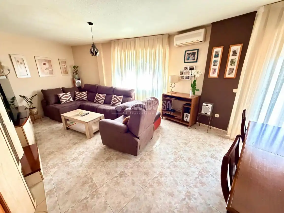 Living room of Flat for sale in Pinto  with Air Conditioner, Terrace and Balcony