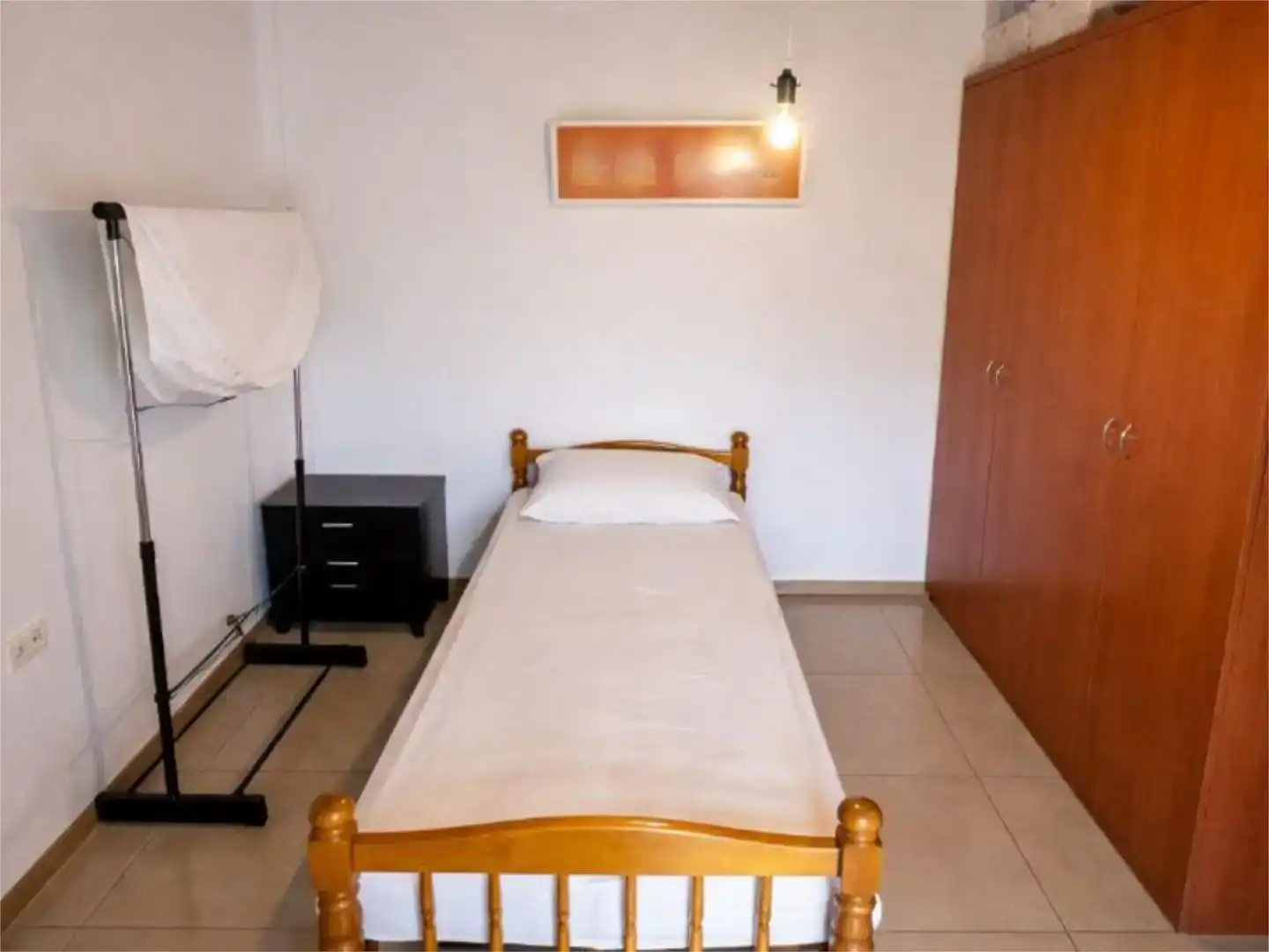 Habitación de Casa o chalet en venta en Cuevas Bajas con Aire acondicionado, Jardín privado y Amueblado