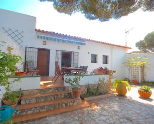 Jardí de Casa adosada en venda en L'Escala amb Jardí privat, Terrassa i Moblat