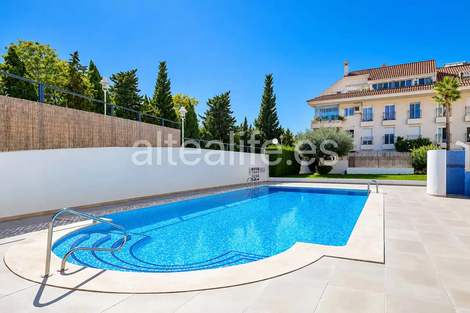 Piscina de Apartamento en venta en Altea ciudad