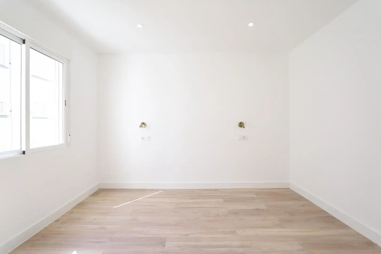 Bedroom of Flat for sale in Zaragoza