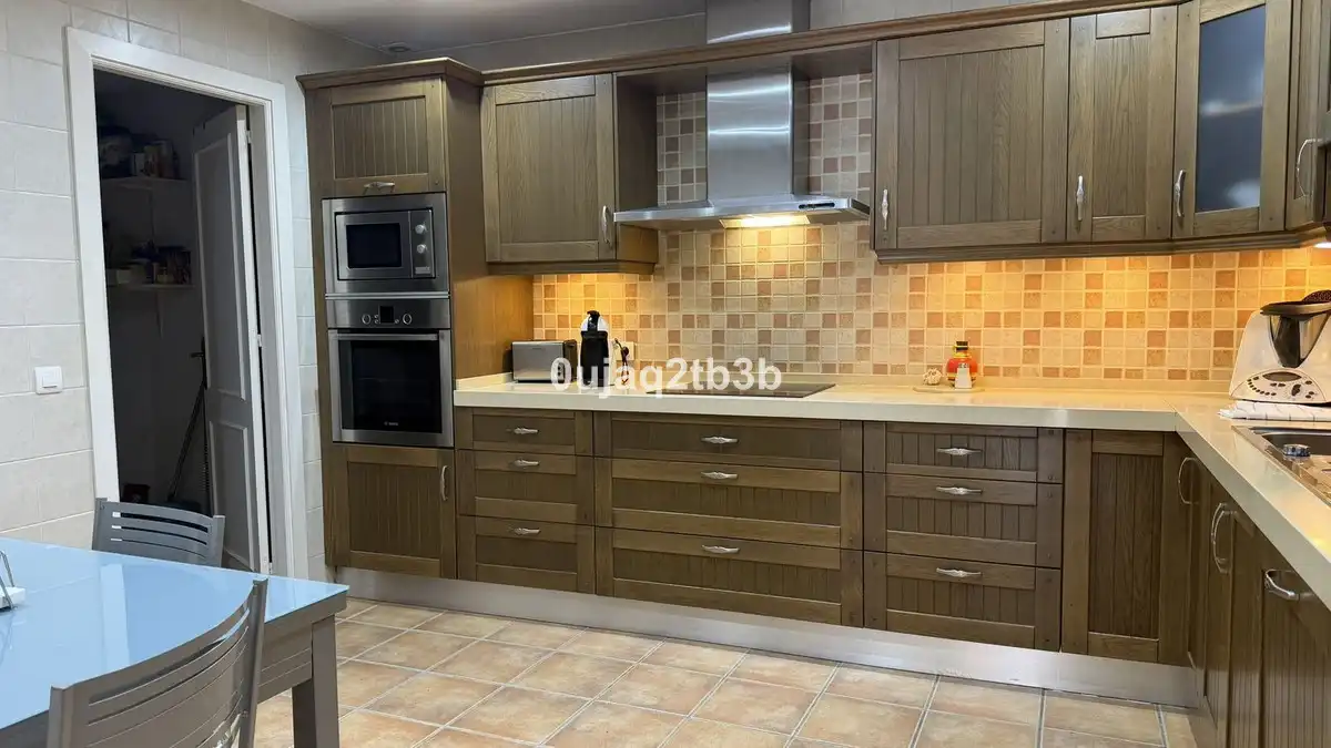 Home with pool for sale in Nueva Andalucía, imagen 27