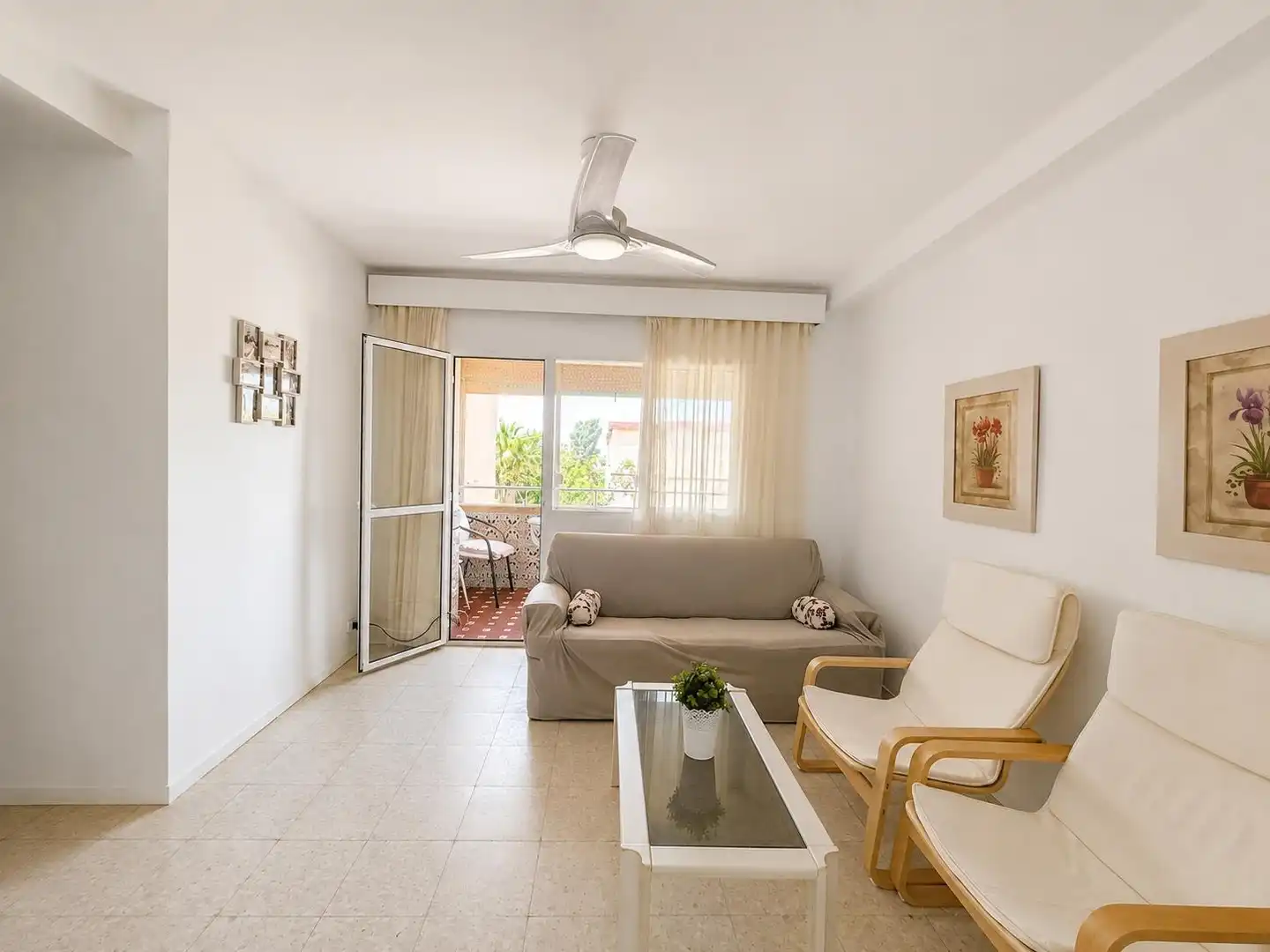 Living room of Flat for sale in Chipiona  with Terrace and Furnished