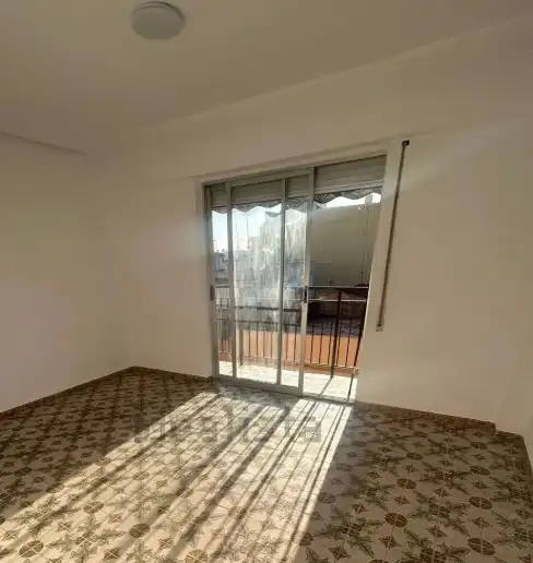 Terraza de Piso en venta en Paterna con Horno y Balcón