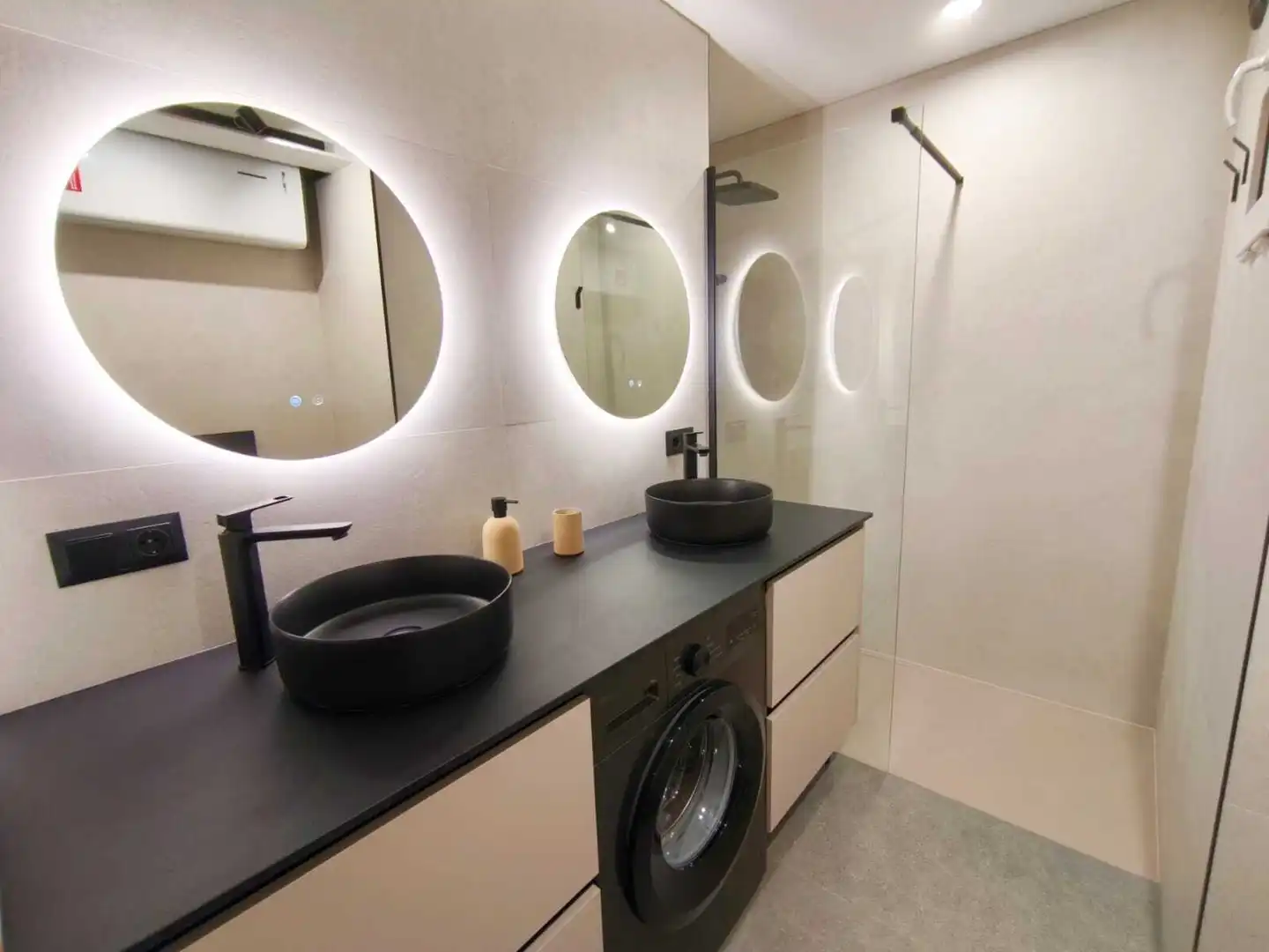 Baño de Piso en venta en Cullera con Aire acondicionado, Amueblado y Balcón