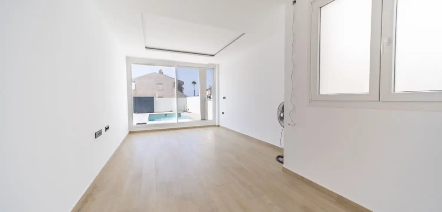 Detached house with terrace for sale in Nueva Torrevieja - Aguas Nuevas, imagen 7