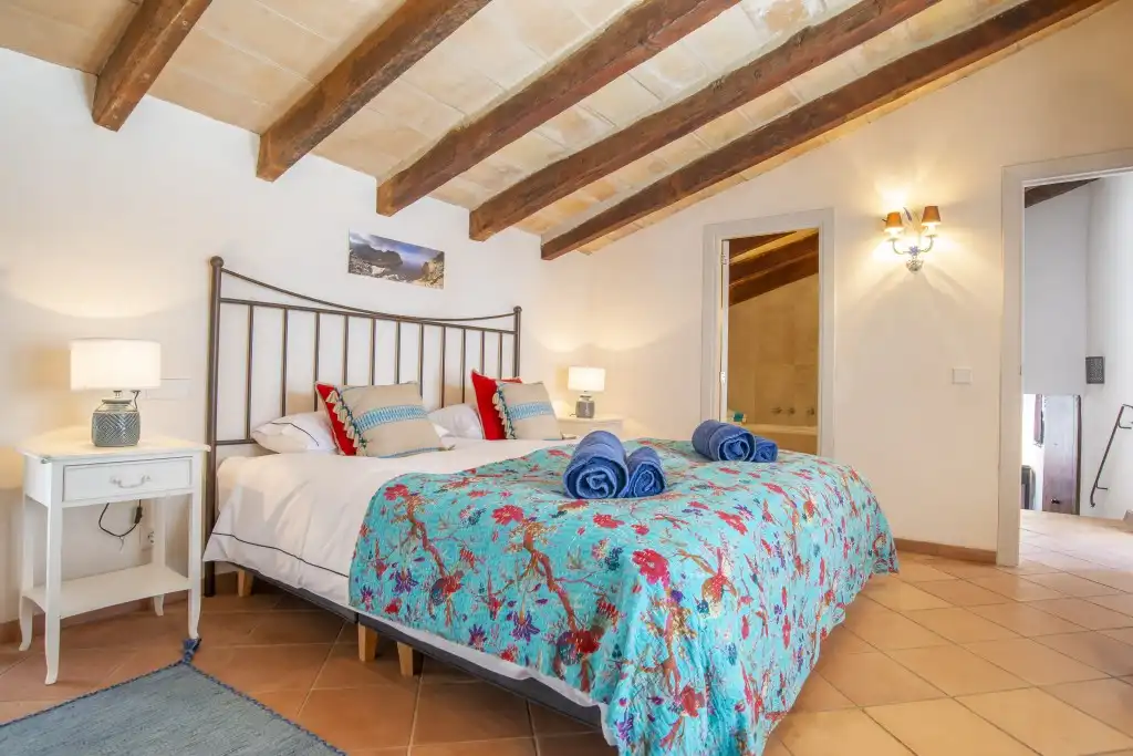 Schlafzimmer von Einfamilien-Reihenhaus zum Verkauf in Pollença mit Terrasse und Schwimmbad