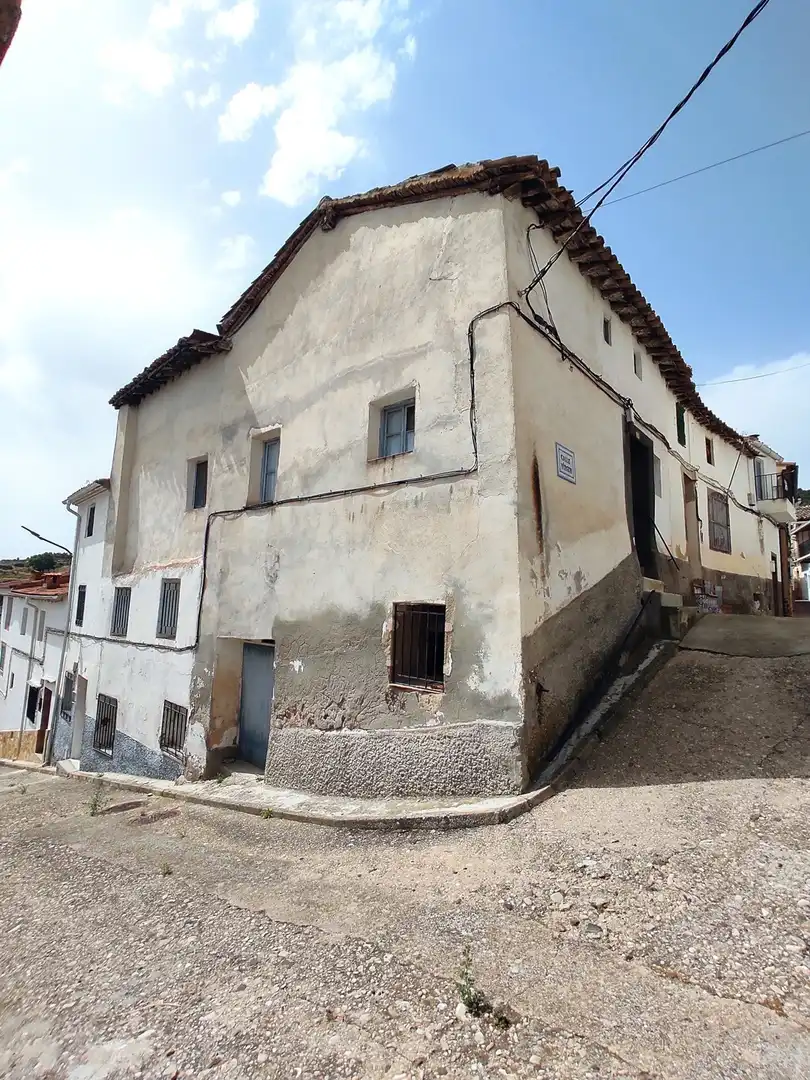 Vista exterior de Casa adosada en venta en Enguídanos con Amueblado