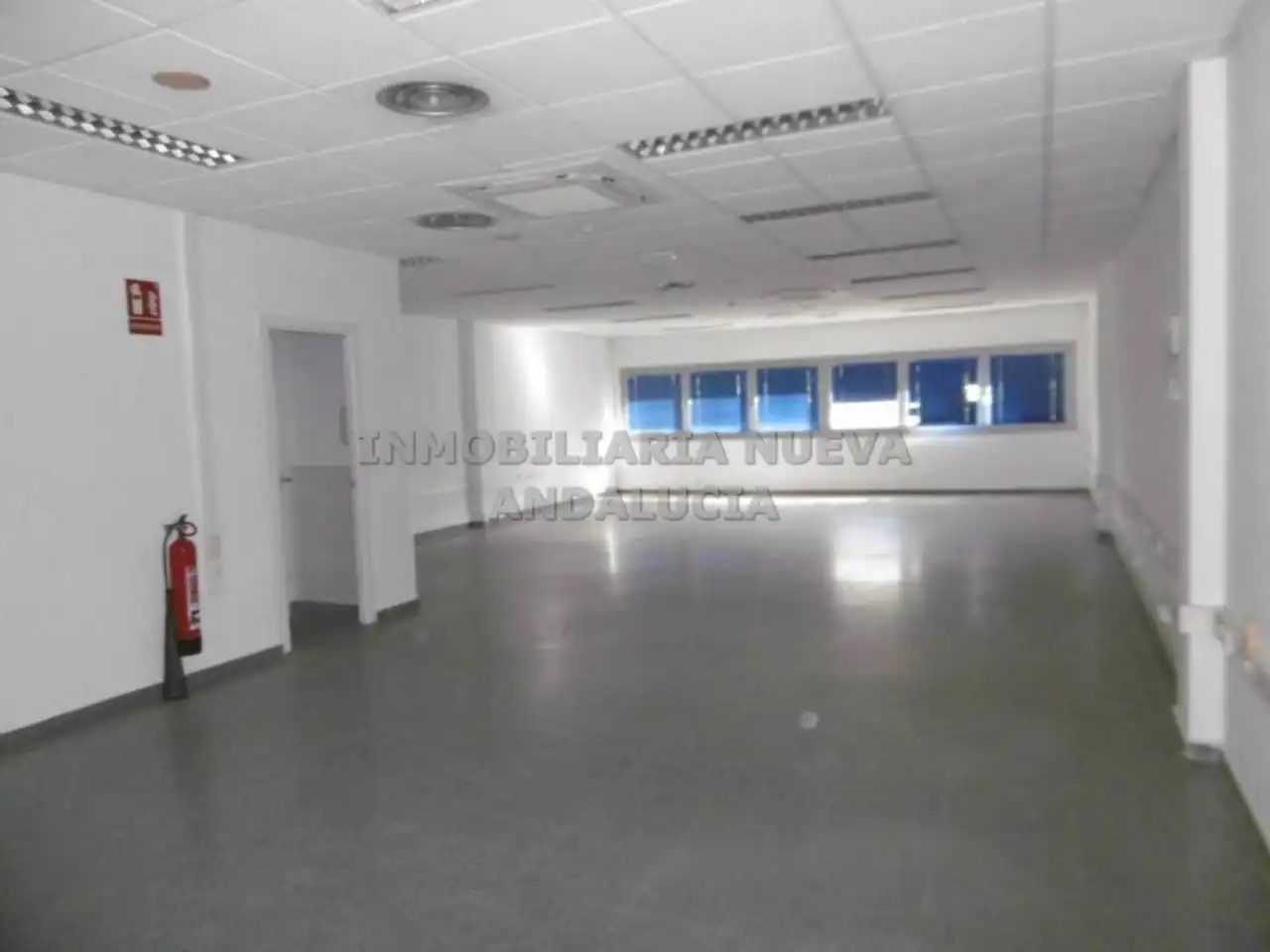Oficina de alquiler en Nueva Almería - Cortijo Grande - Vega de Acá