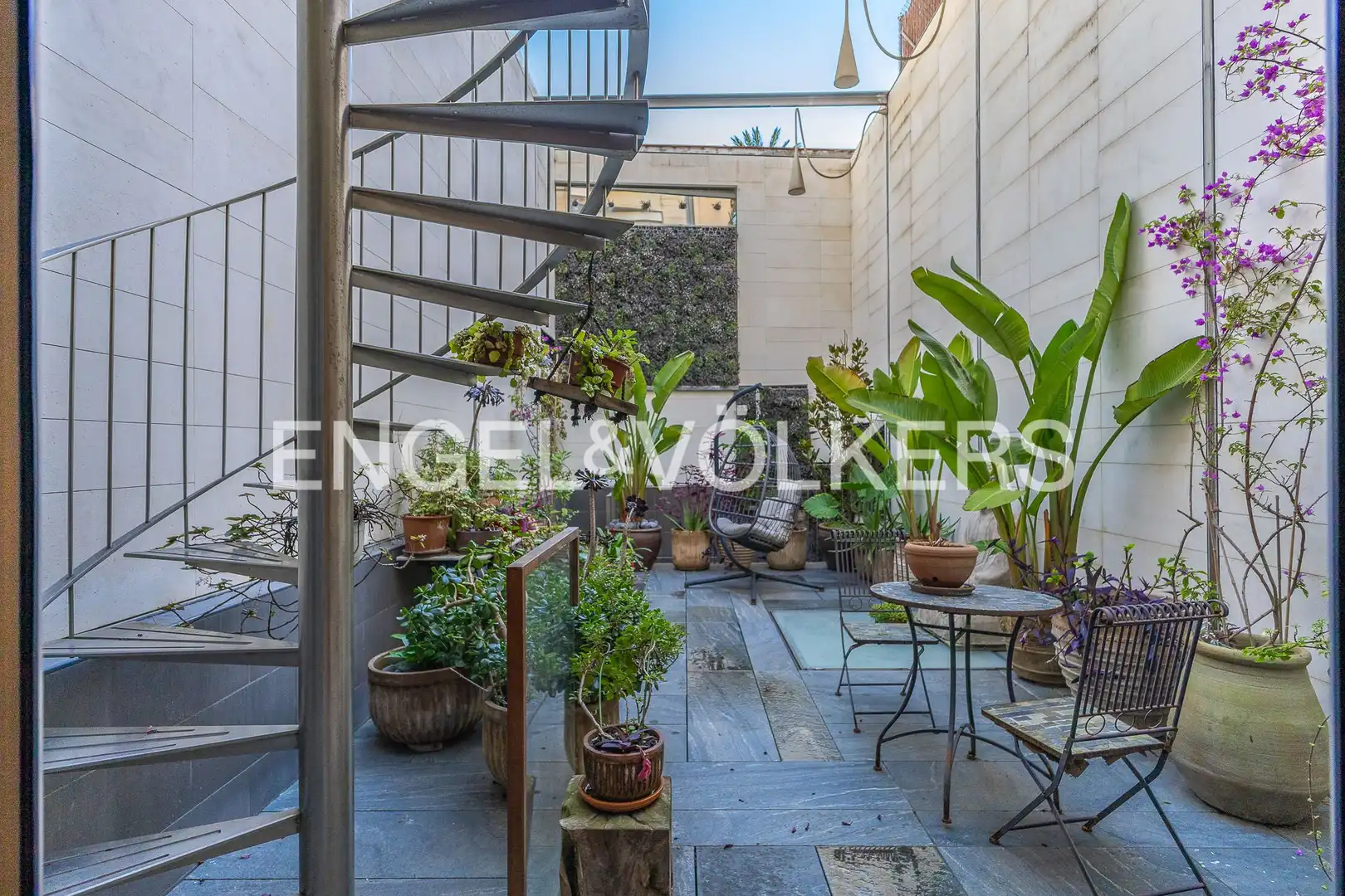 Terrassa de Casa o xalet en venda en Terrassa amb Aire condicionat, Calefacció i Jardí privat