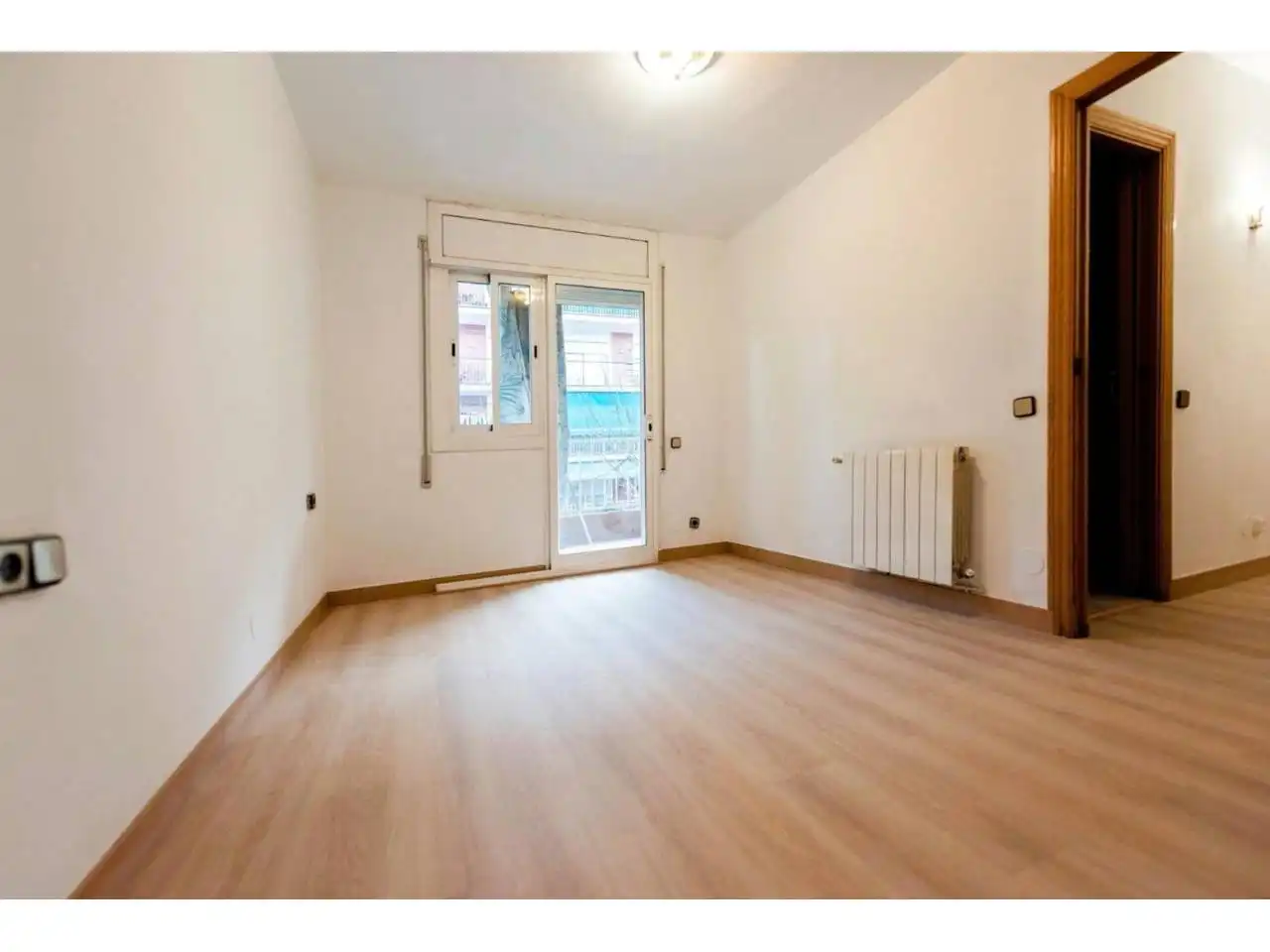 Habitación de Piso en venta en Cerdanyola del Vallès con Calefacción, Parquet y Balcón