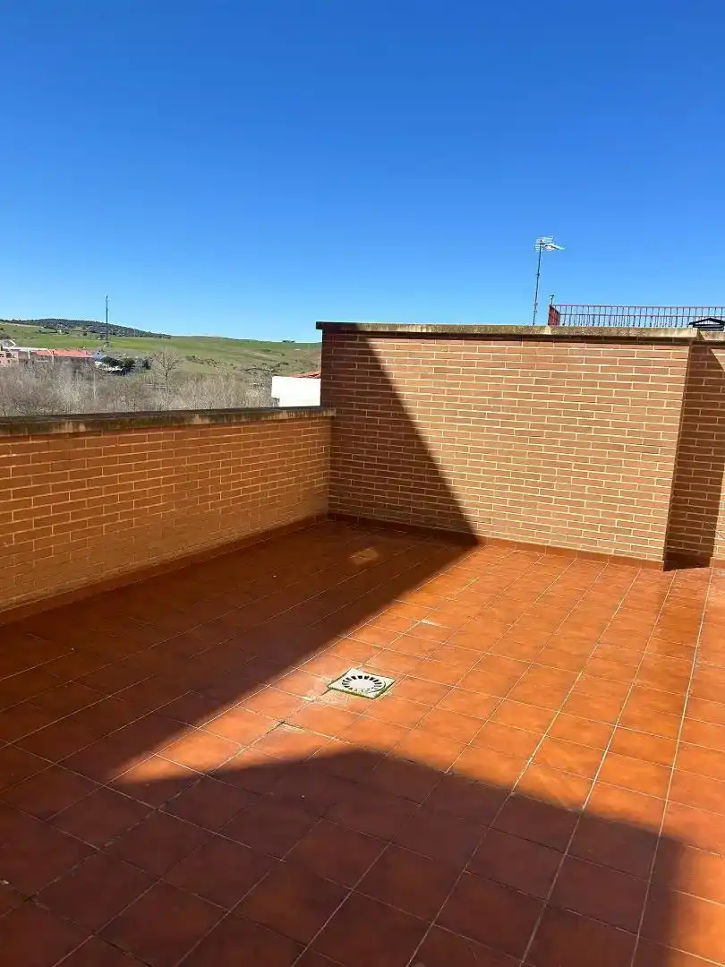 Terrassa de Pis en venda en Alba de Tormes amb Moblat, Forn i Rentadora