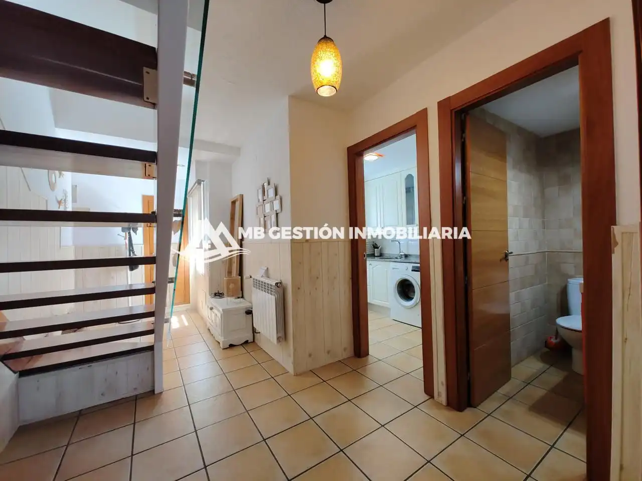 Maisonette zum Verkauf in Fuenlabrada mit Klimaanlage, Heizung und Terrasse