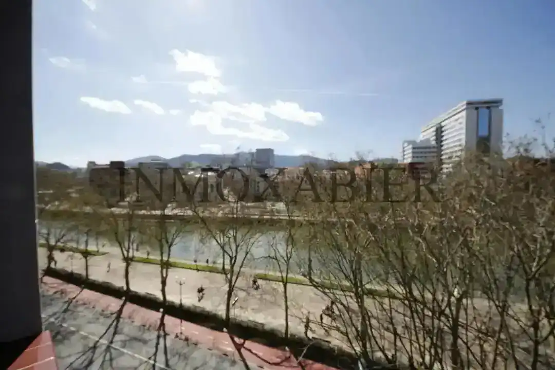 Vista exterior de Dúplex en venta en Bilbao  con Calefacción, Amueblado y Horno