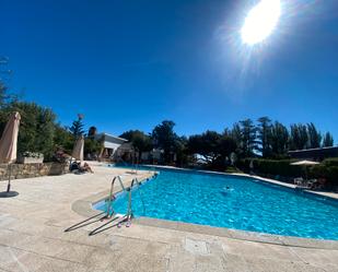 Piscina de Dúplex en venda en El Escorial amb Aire condicionat, Terrassa i Balcó