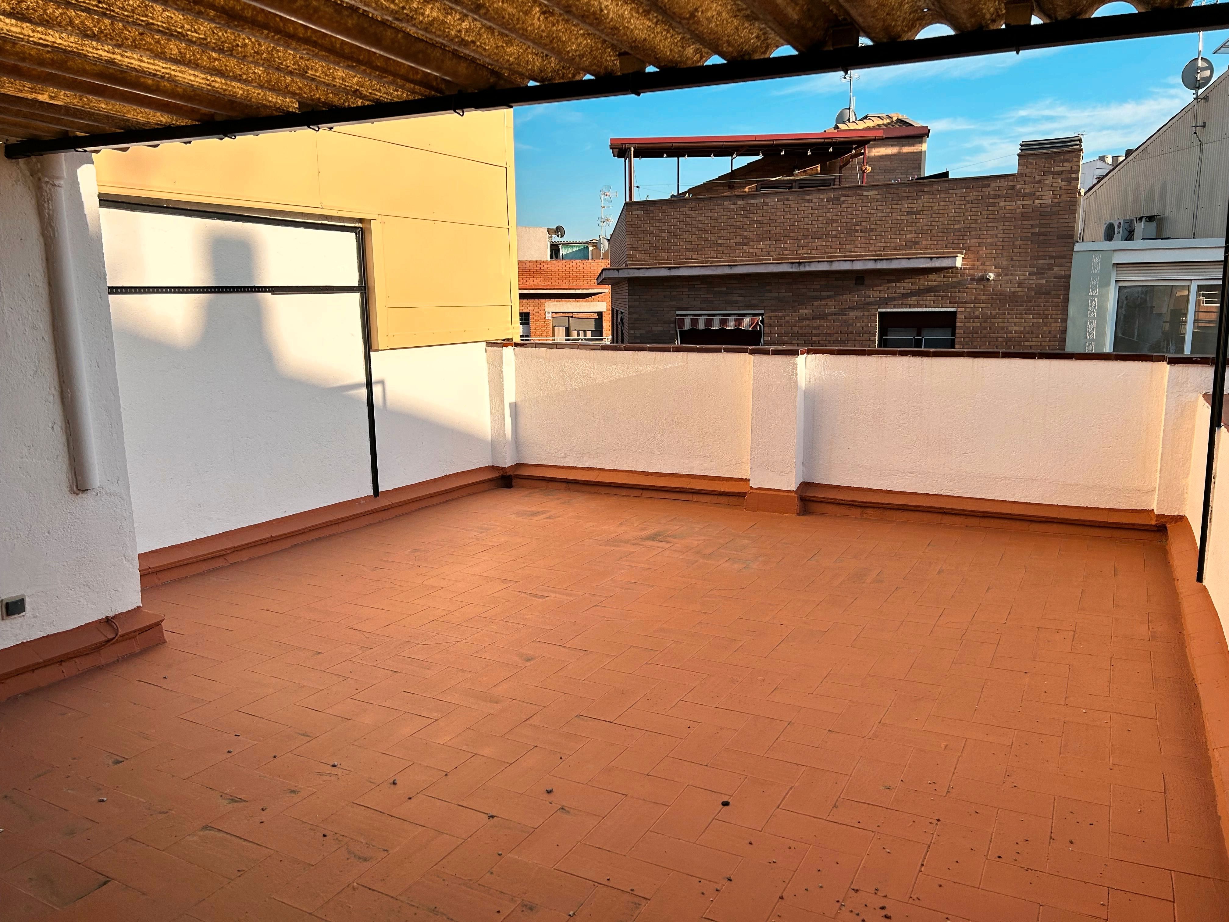 Casa adosada en venda a Carrer d'Urgell, Ca n'Oriac, Ca n'Oriac - Sector Nord