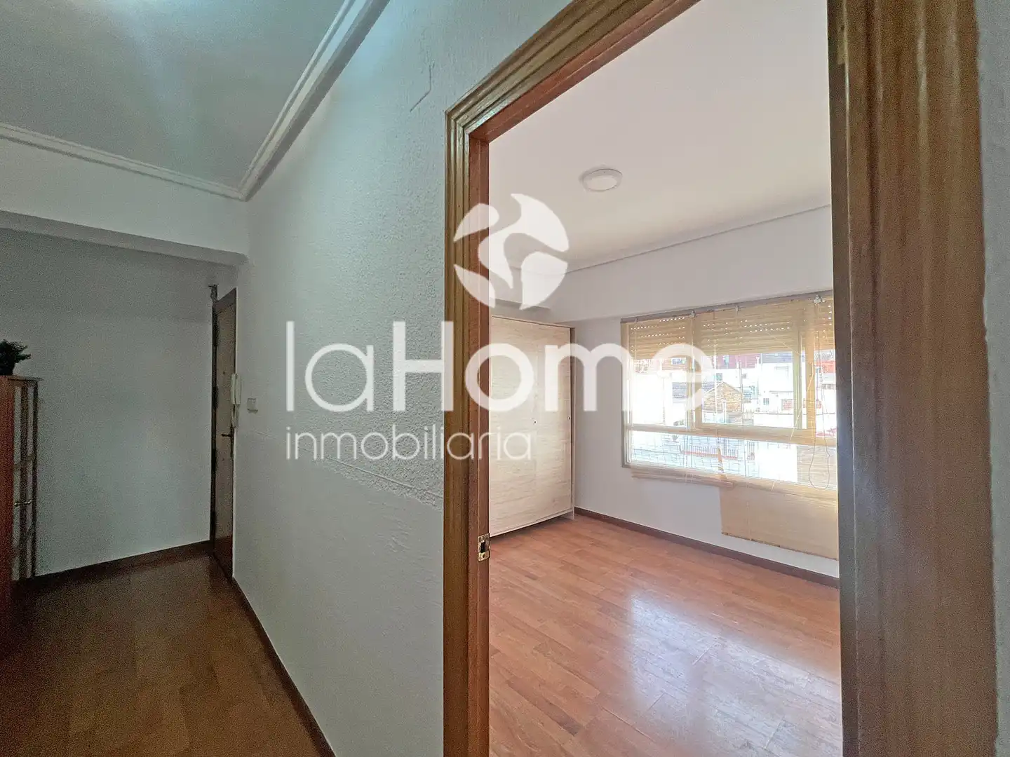 Flat for sale in Paterna  with Parquet flooring, Terrace and Storage room