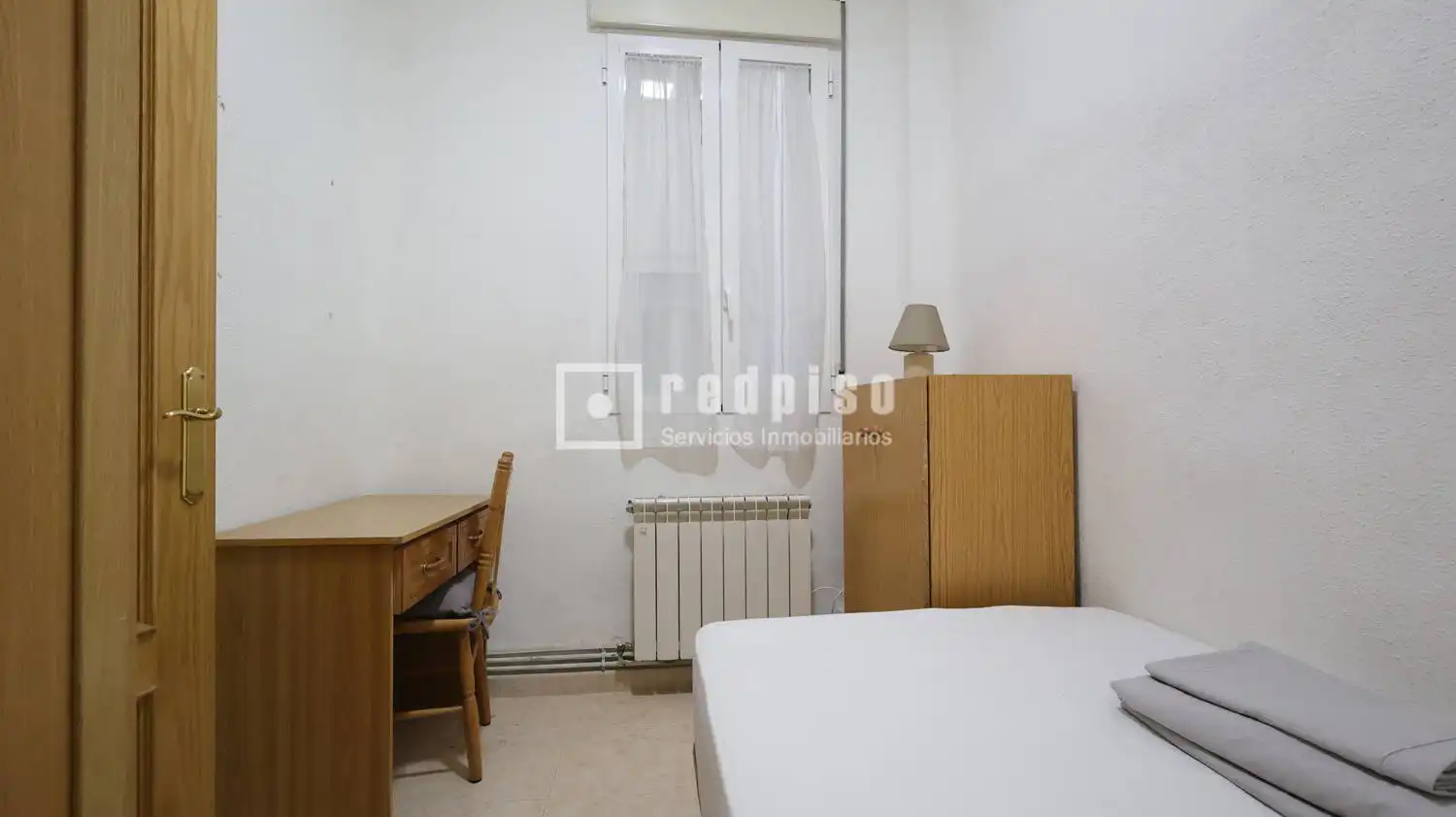 Habitación de Piso de alquiler en Madrid con Calefacción y Amueblado