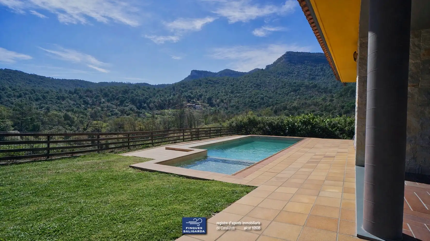 Piscina de Casa o chalet en venta en Sant Martí de Centelles con Aire acondicionado, Calefacción y Terraza