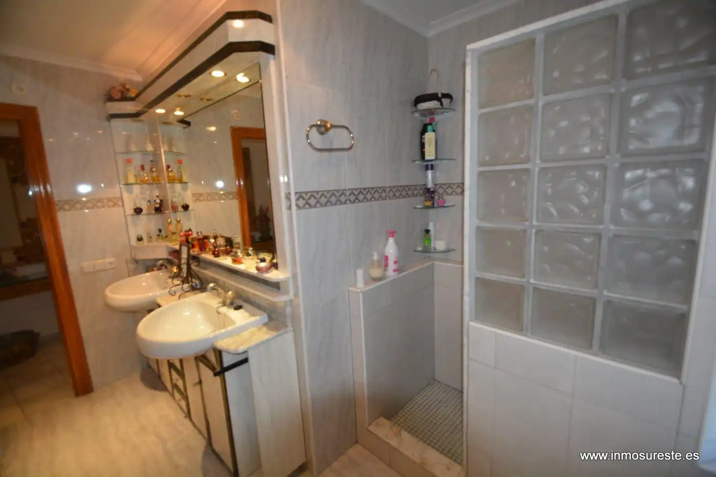 Badezimmer von Geschaftsraum zum Verkauf in Orihuela