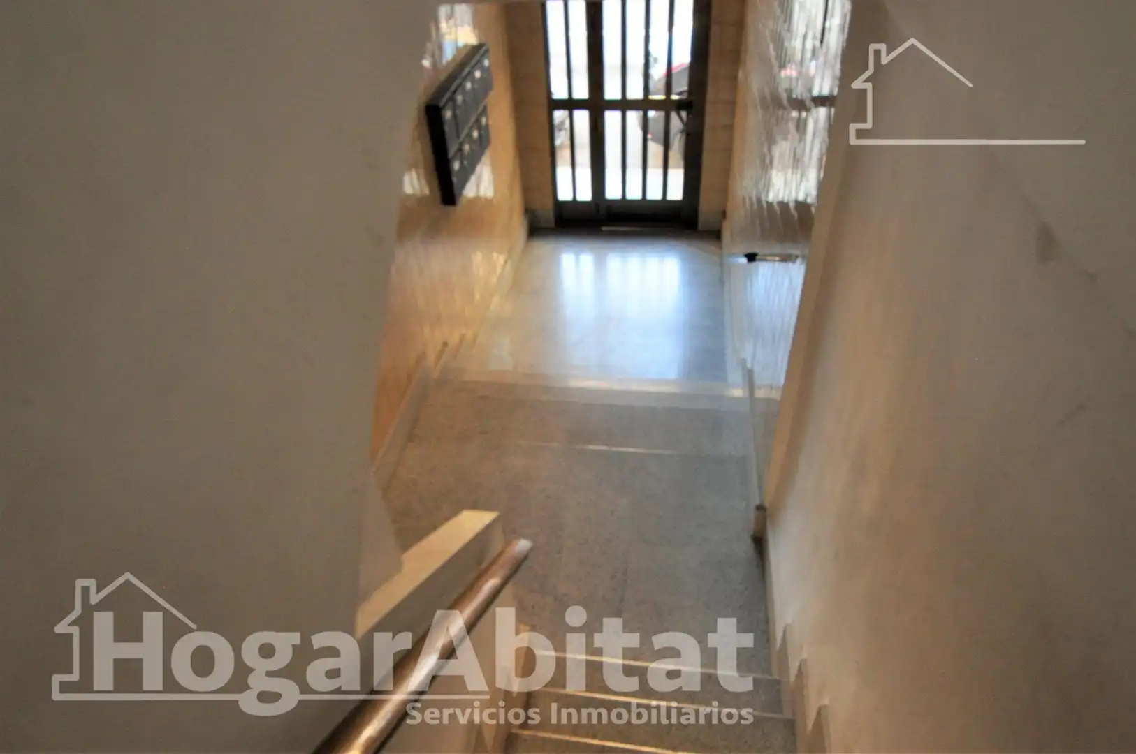 Flat for sale in Xirivella  with Air Conditioner, Heating and Furnished