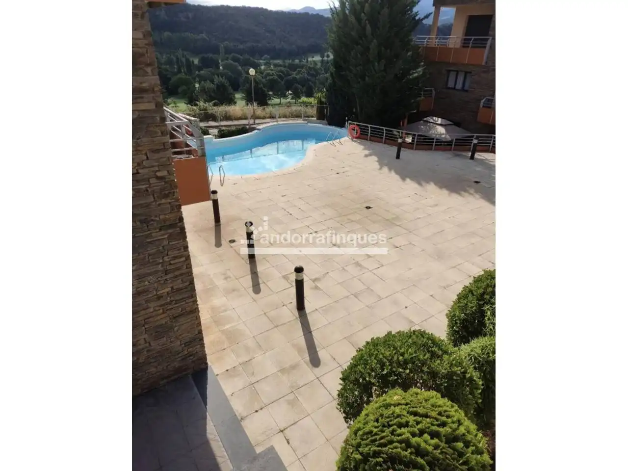 Piscina de Apartamento en venta en Montferrer i Castellbò con Aire acondicionado, Terraza y Trastero