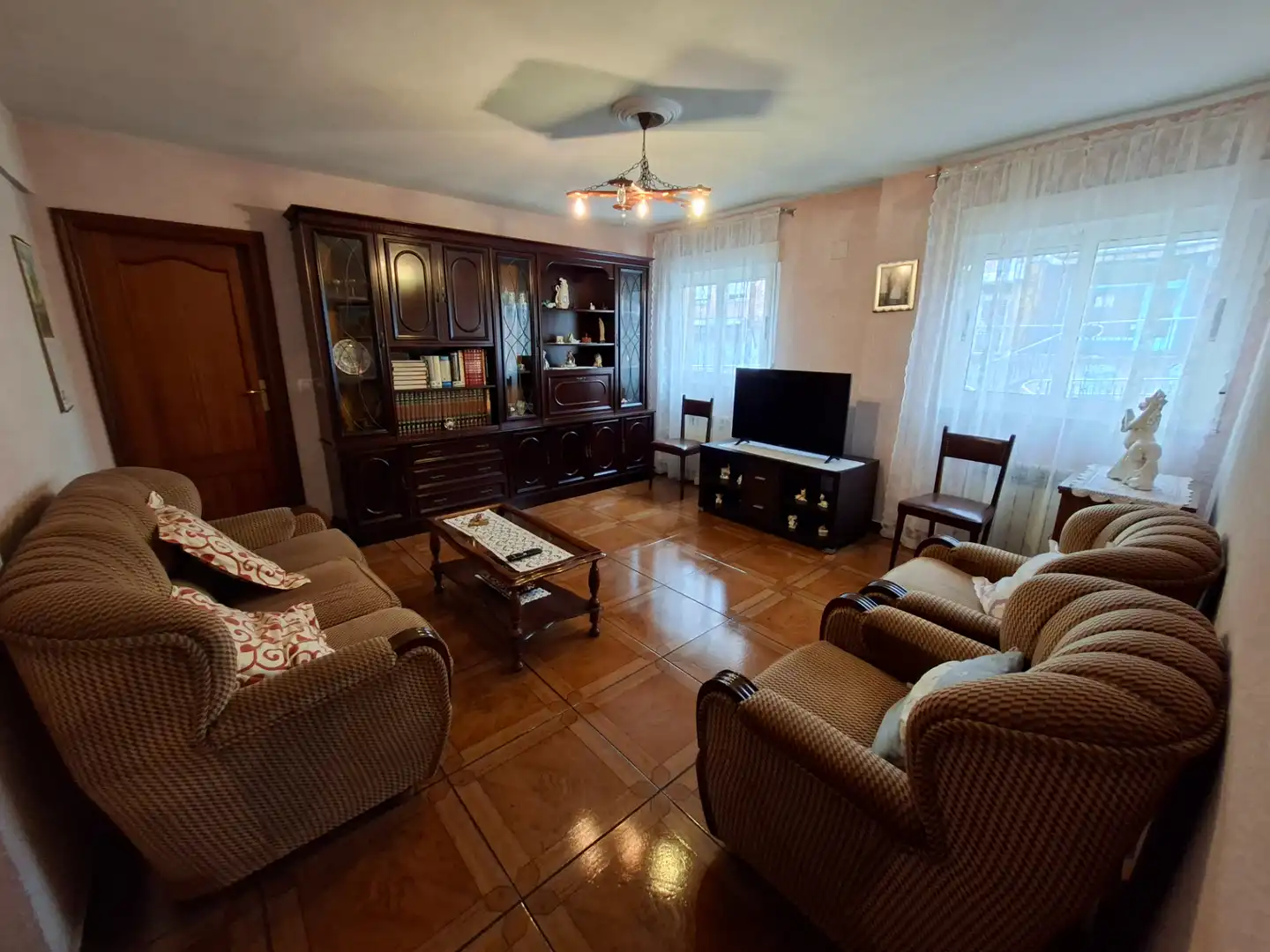 Living room of Flat for sale in Avilés  with Heating, Terrace and Furnished
