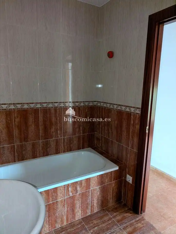 Bathroom of Flat for sale in Arjonilla  with Balcony