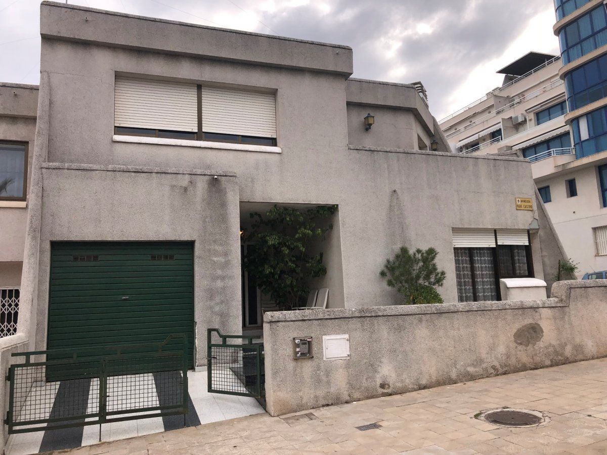 Exterior view of Single-family semi-detached for sale in Sant Carles de la Ràpita  with Heating and Terrace