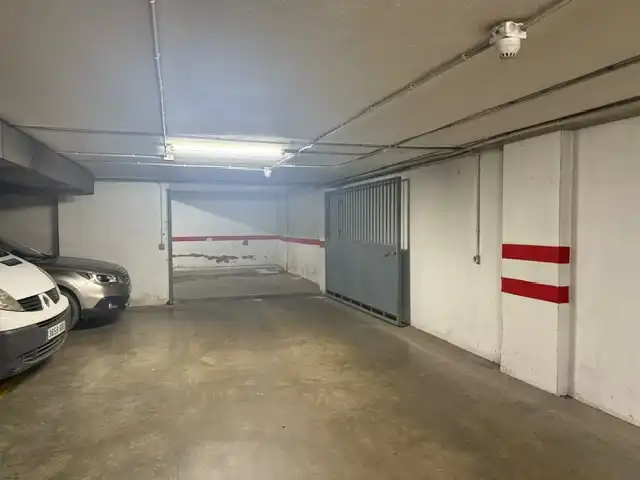 Garaje de alquiler en Calle Pablo Rada, Centro