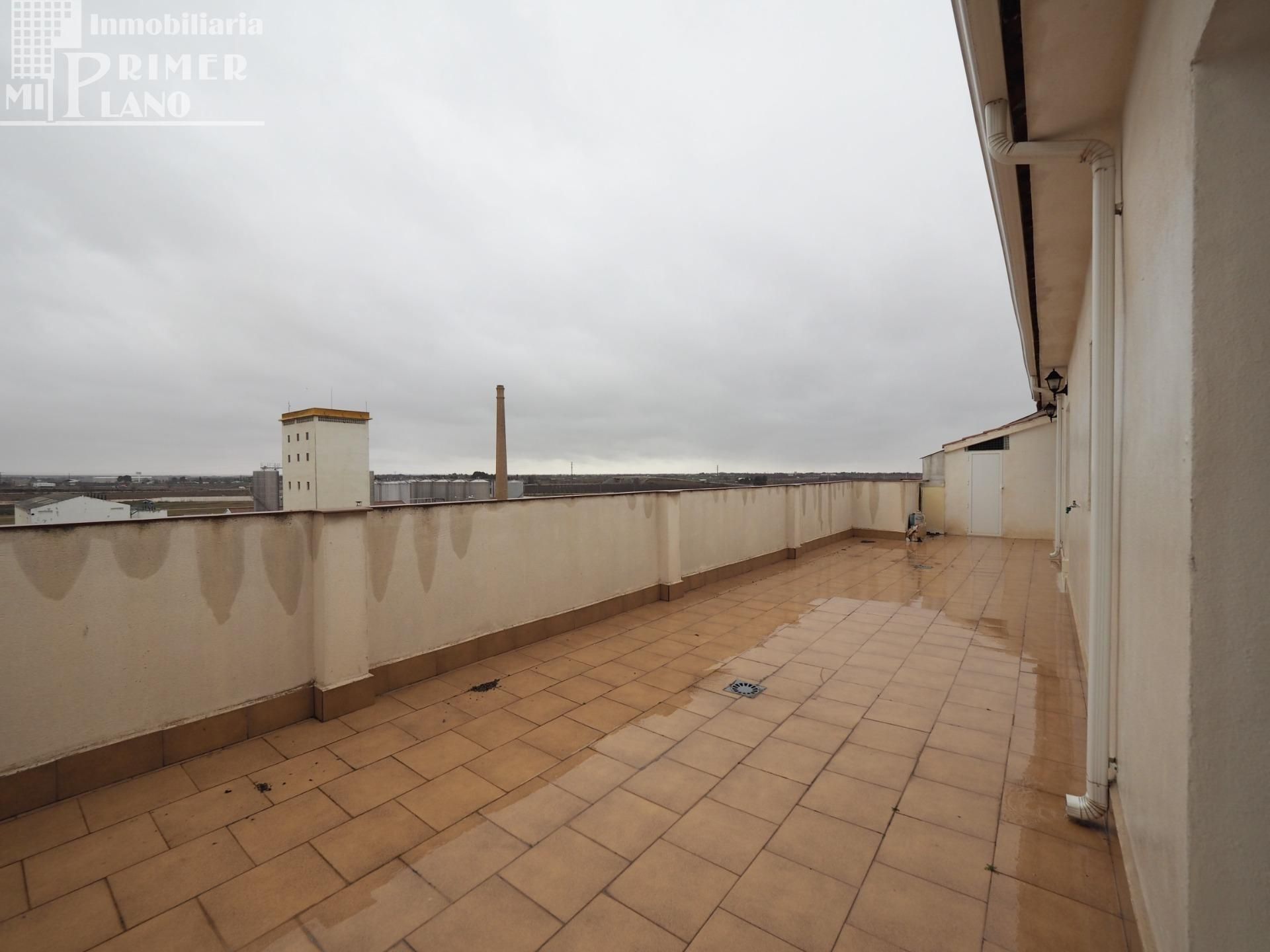 Terrace of Attic for sale in Tomelloso  with Heating, Terrace and Furnished