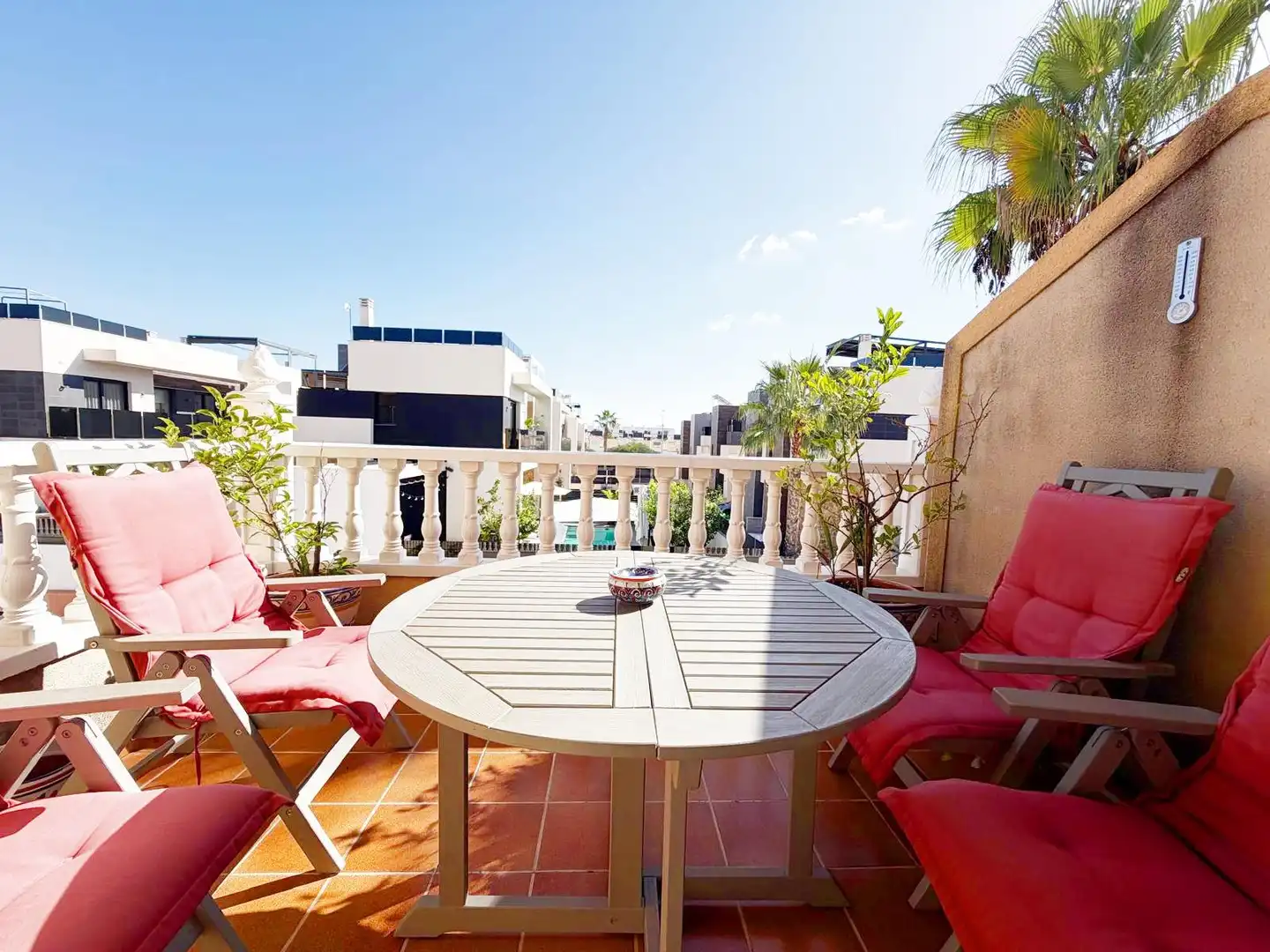 Bungalow con piscina en venta en Orihuela Costa