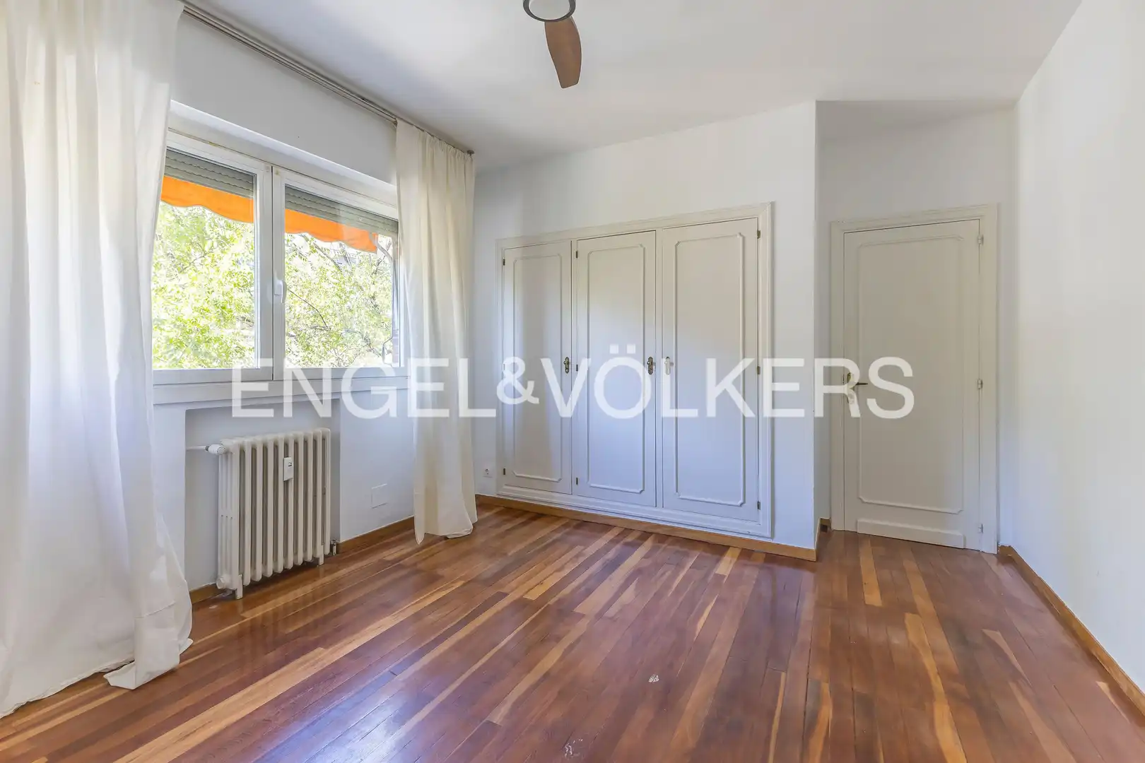 Dining room of Flat for rent in Chamartín