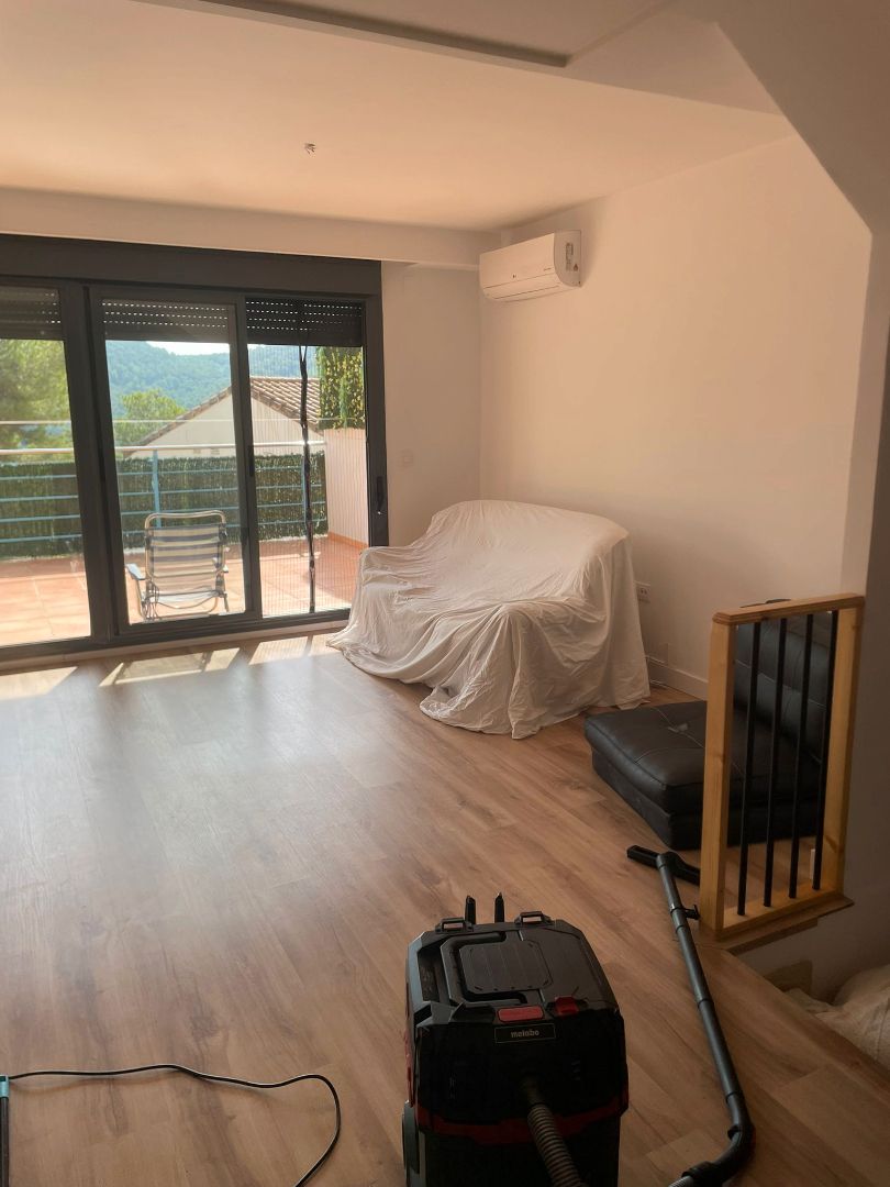 Bedroom of Single-family semi-detached to rent in Gilet  with Air Conditioner, Terrace and Swimming Pool