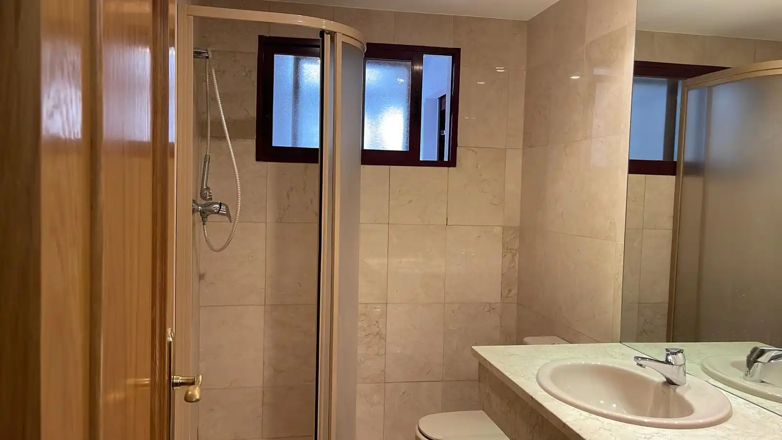Bathroom of Flat for sale in Alcázar de San Juan  with Terrace