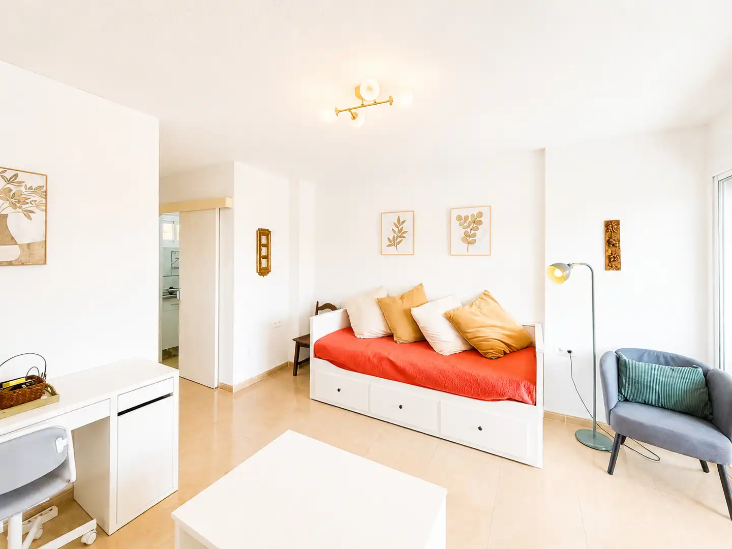 Study for rent in Avenida Gamonal, Parque de la Paloma