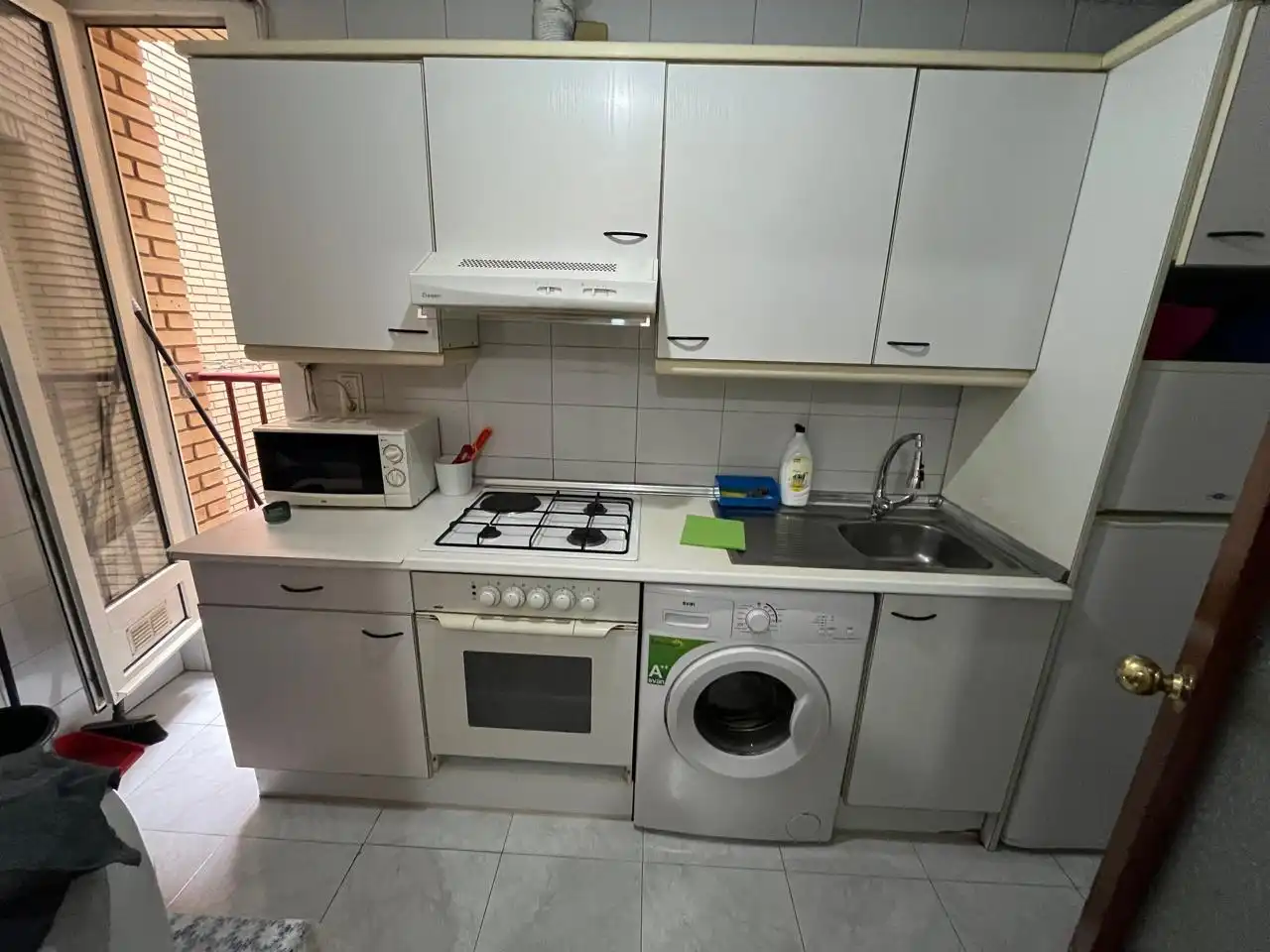 Kitchen of Flat for sale in Zaragoza  with Heating and Furnished