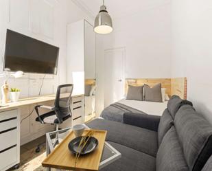 Bedroom of Flat to share in  Barcelona Capital  with Air Conditioner and Terrace