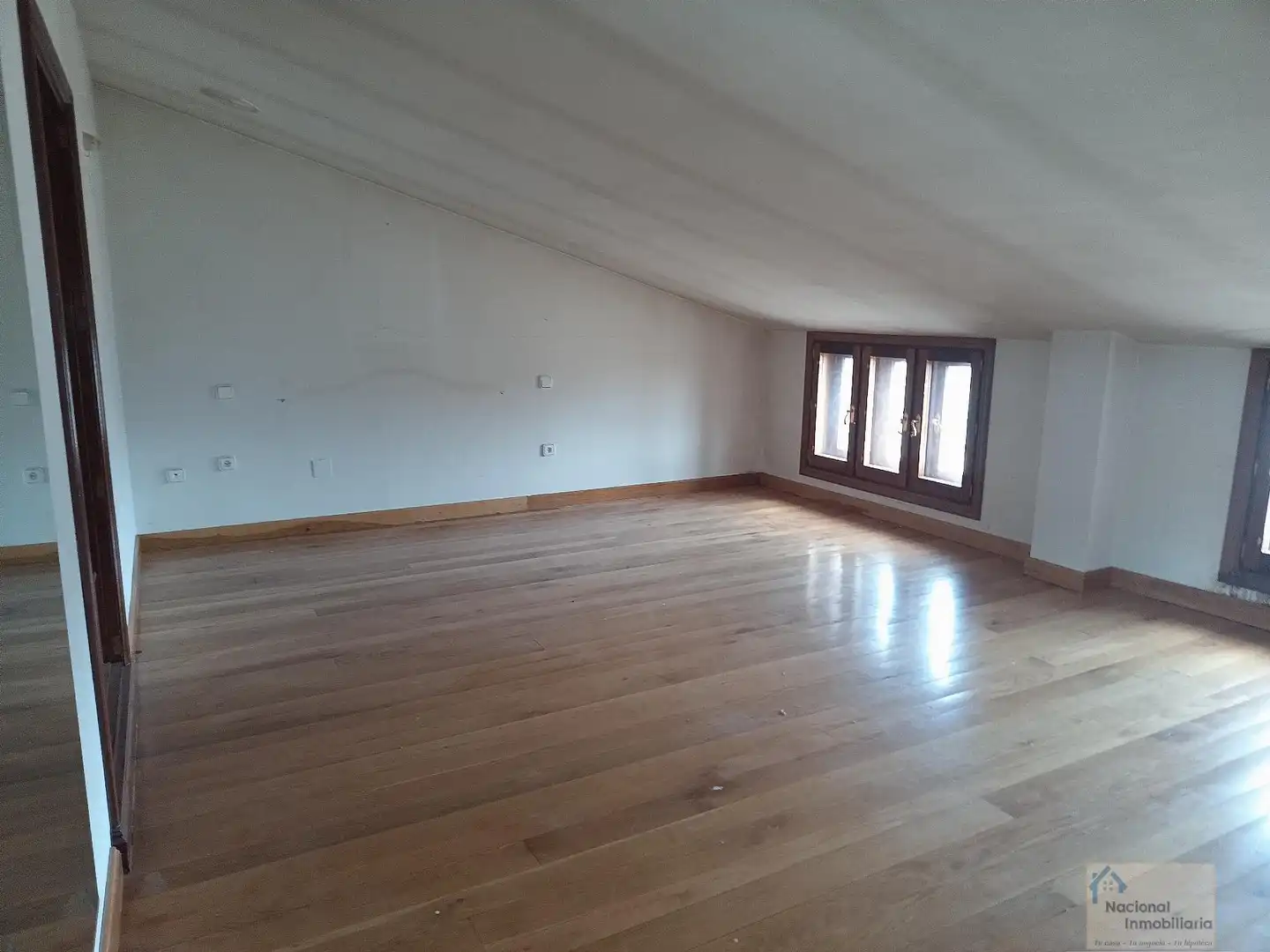 Houses for sale in Pesquera de Duero  with Terrace, Storage room and Swimming Pool
