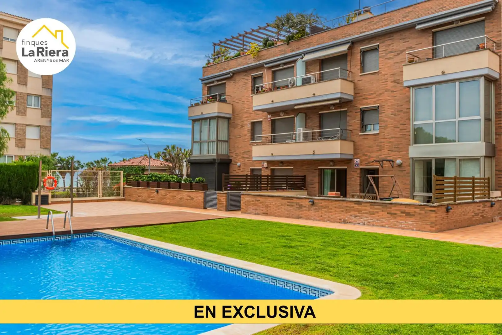 Exterior view of Ground floor for sale in Sant Andreu de Llavaneres  with Heating, Private garden and Parquet flooring
