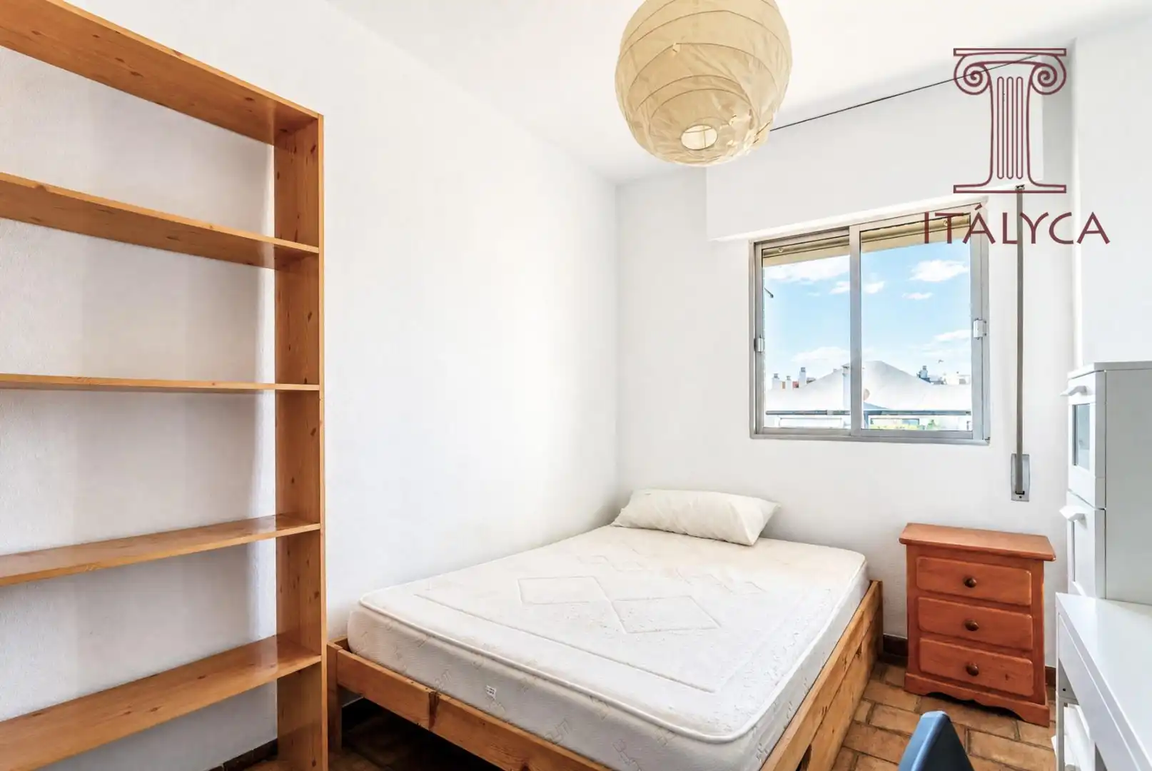 Bedroom of Flat for sale in Sevilla  with Air Conditioner, Heating and Terrace