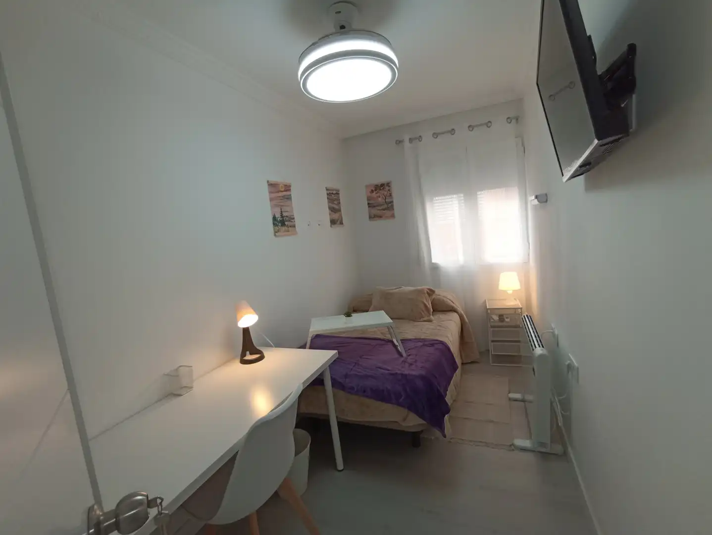 Habitación de Piso para compartir en Madrid con Calefacción, Parquet y Amueblado