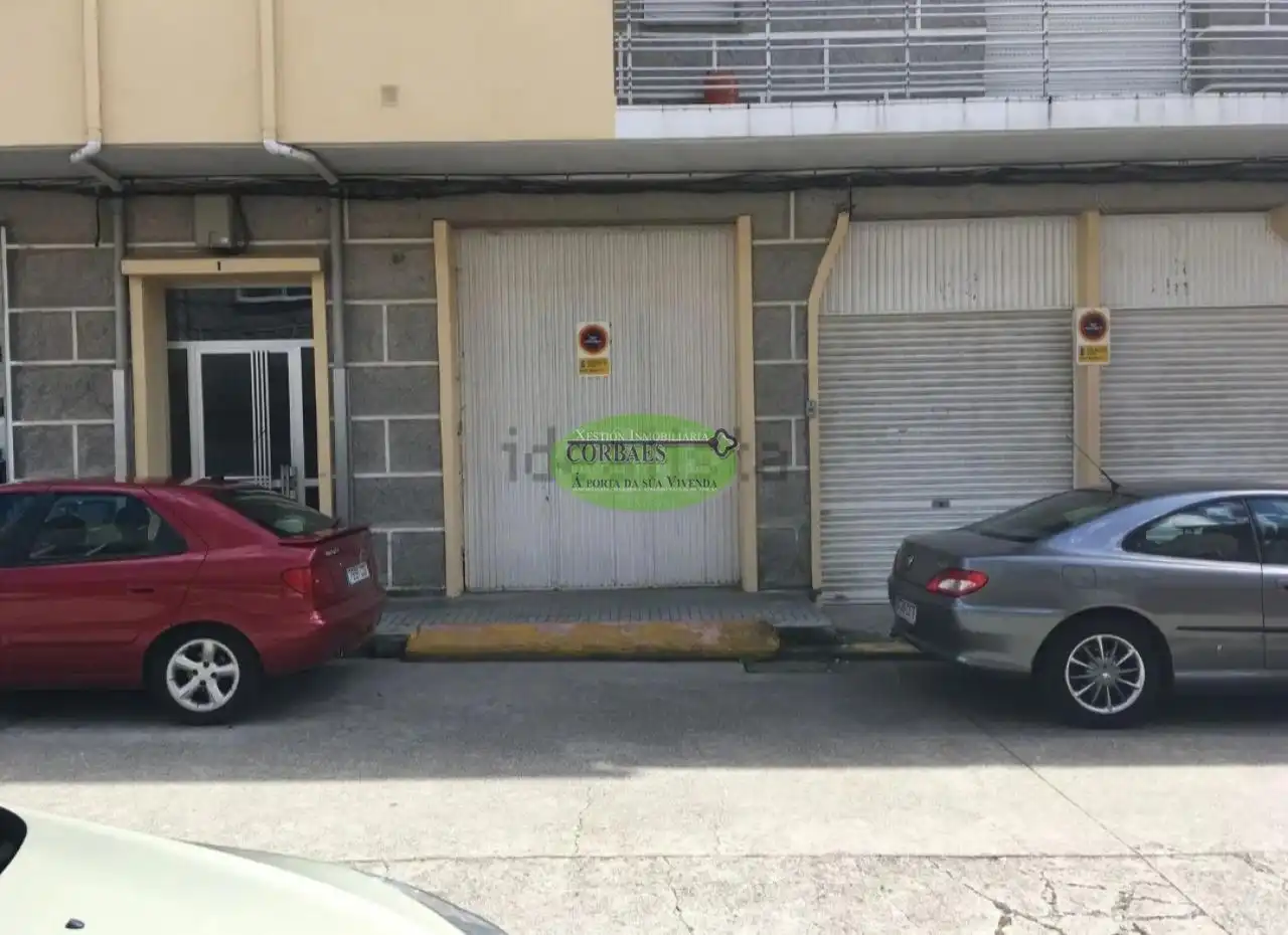Wohnung zum Verkauf in Xunqueira de Ambía mit Heizung, Abstellraum und Möbliert