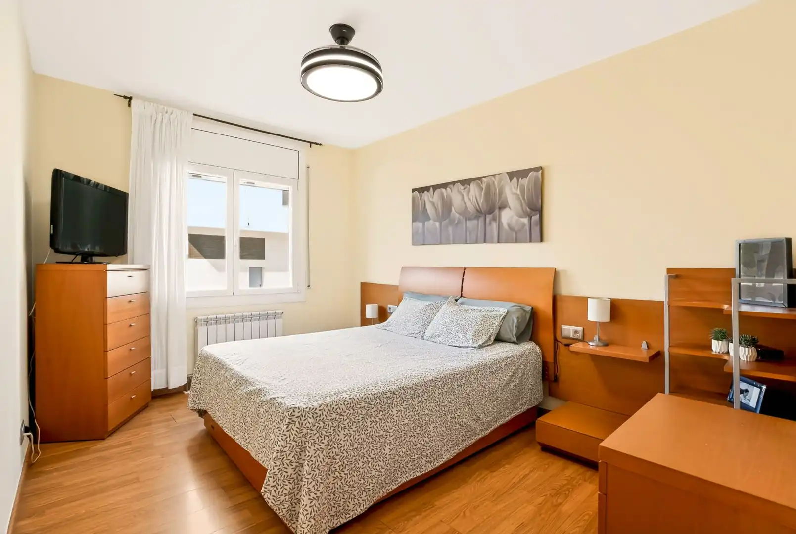 Schlafzimmer von Wohnung zum Verkauf in Sant Quirze del Vallès mit Klimaanlage, Heizung und Balkon