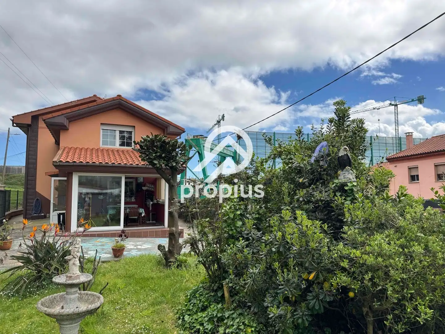 Houses for sale in Avilés  with Heating, Private garden and Parquet flooring