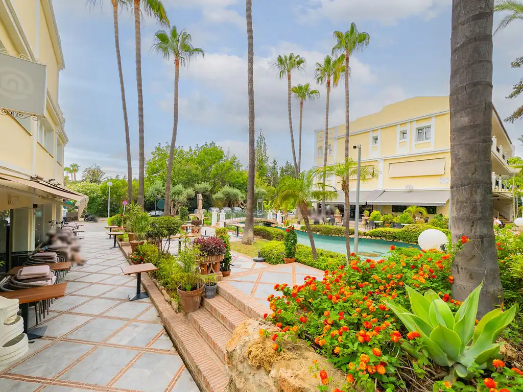 Terraza de Dúplex en venta en Marbella con Piscina