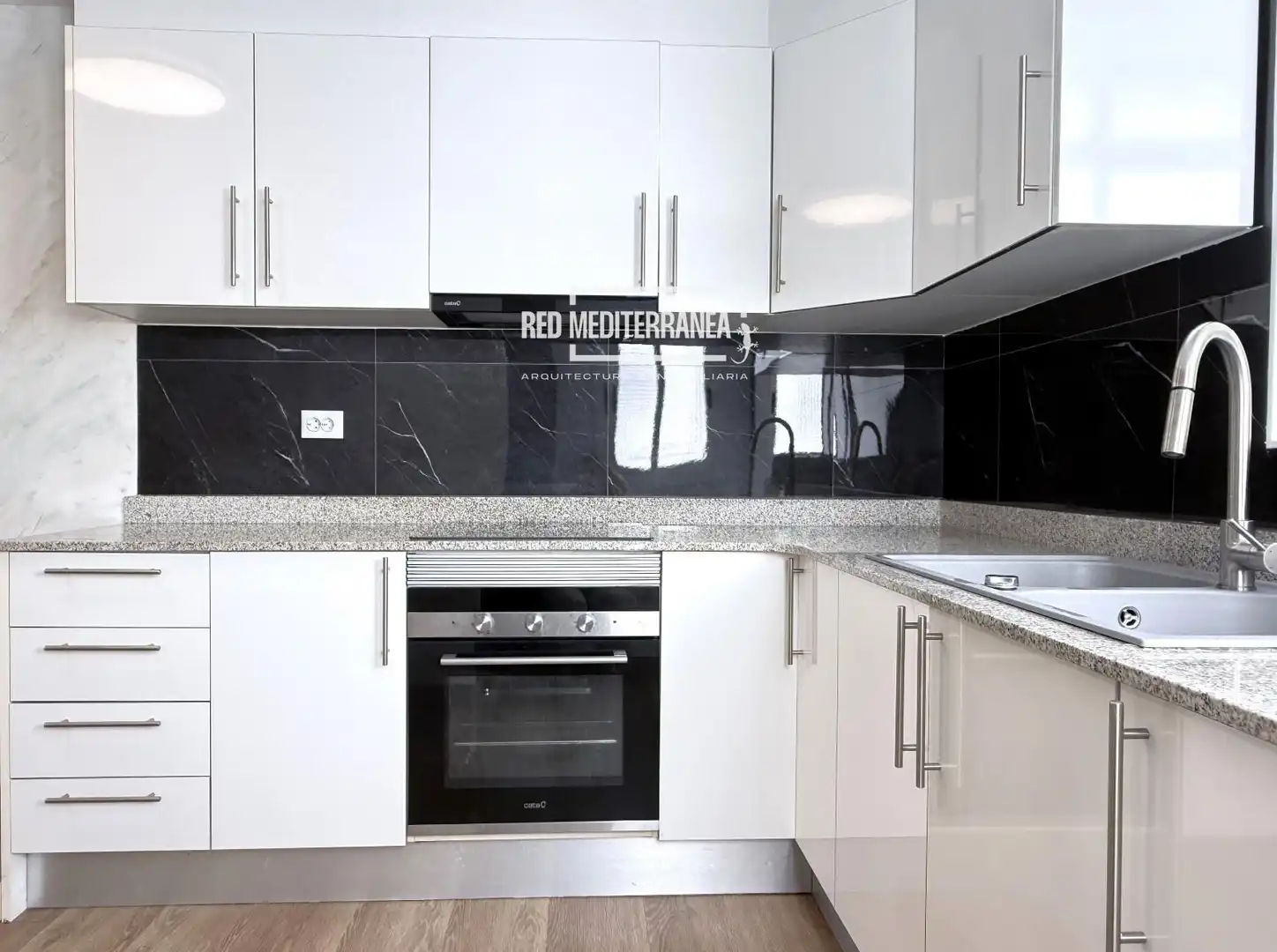 Kitchen of Flat for sale in Gandia  with Air Conditioner, Heating and Terrace