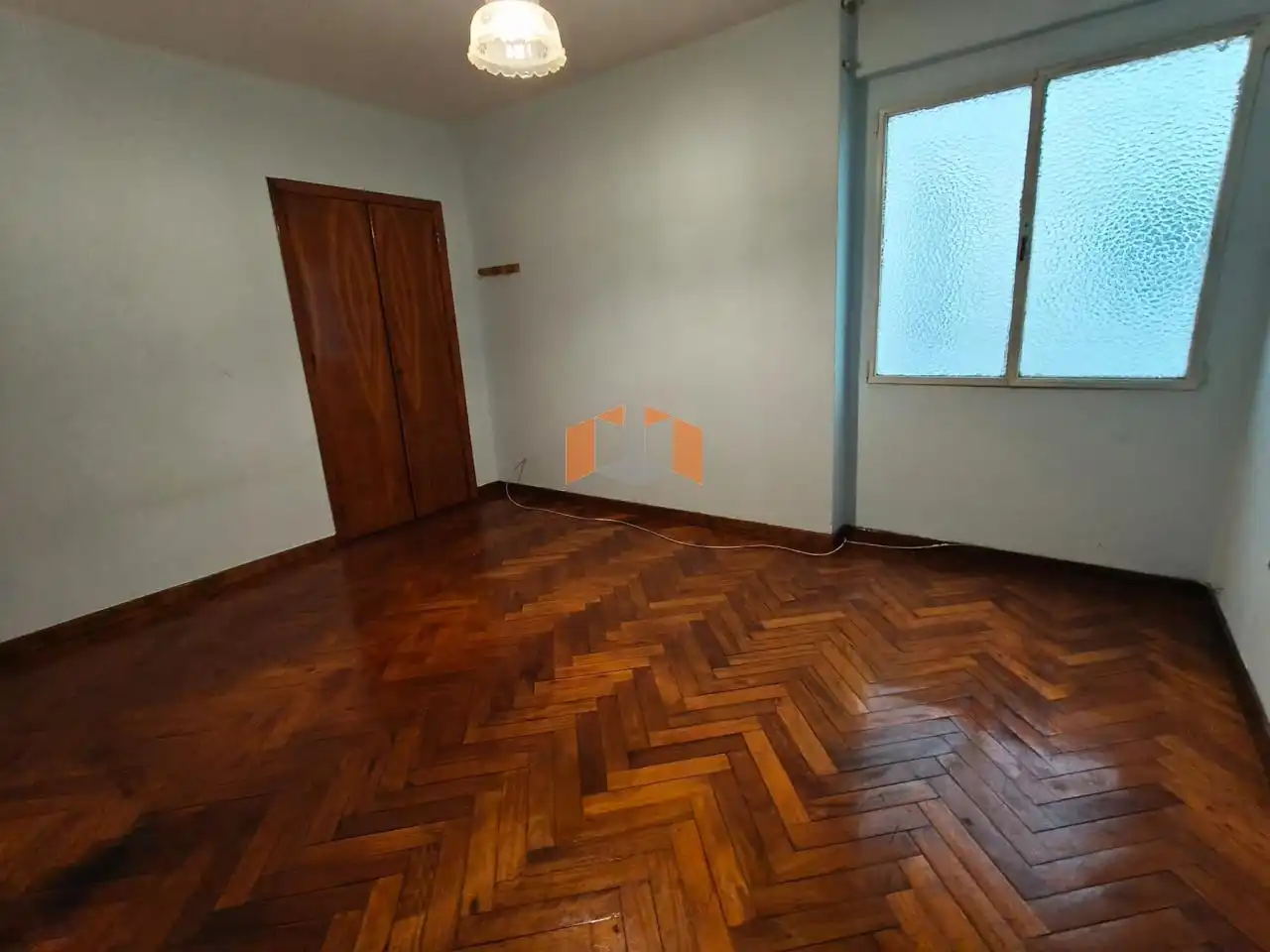 Pis en venda en Vigo  amb Calefacció, Parquet i Terrassa