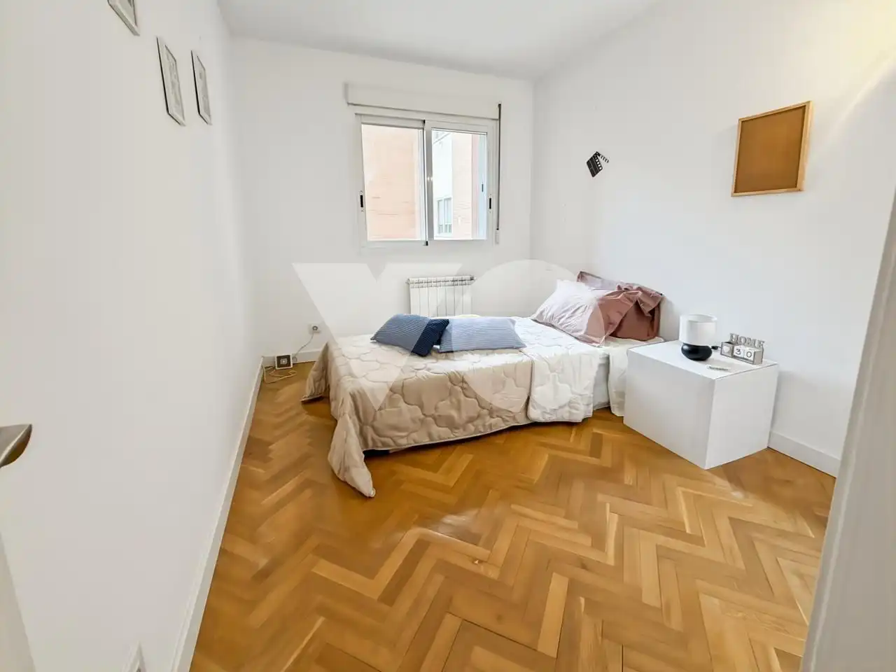 Habitación de Piso en venta en Madrid con Calefacción, Parquet y Terraza