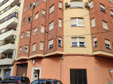 Pis amb ascensor en venda a Calle Aniceto Coloma